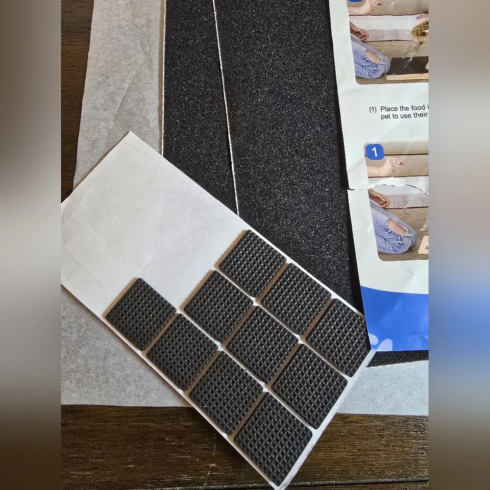 Pet Scratcher- New
